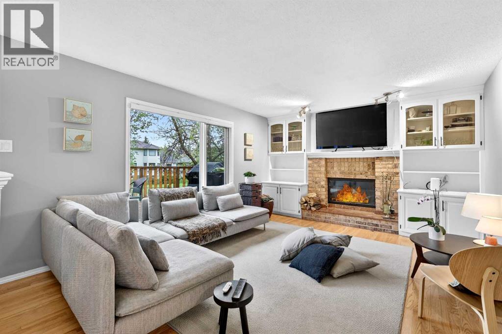 115 Woodpark Terrace SW - 21