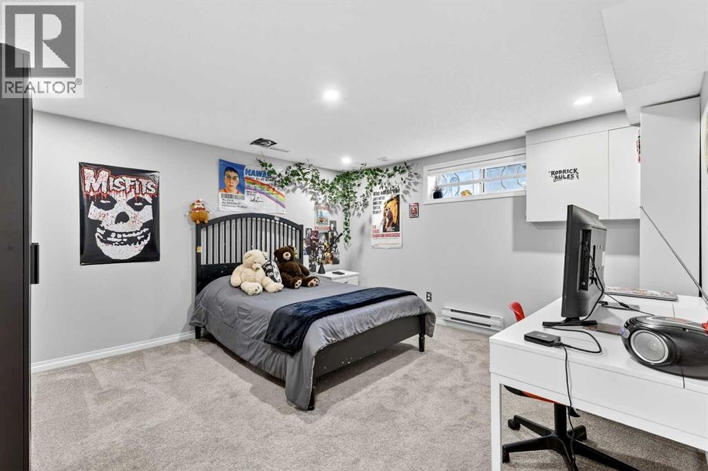 115 Woodpark Terrace SW - 39