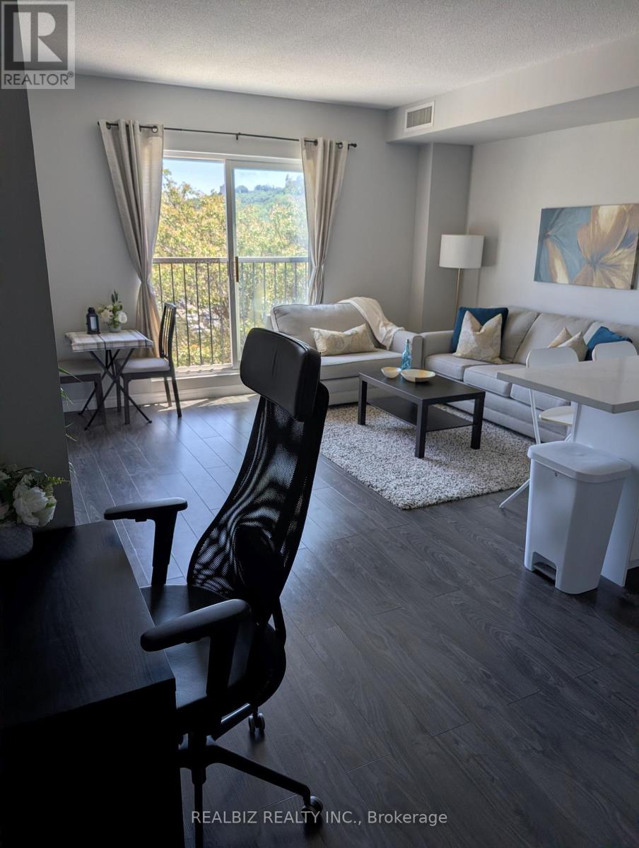 #512 135 JAMES STREET S - 11