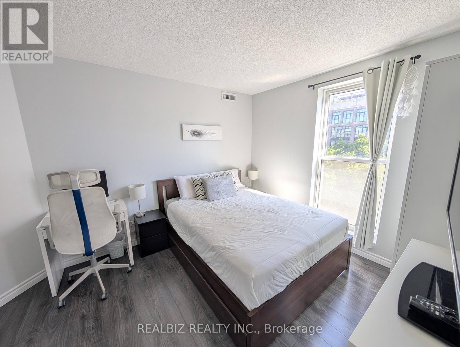 #512 135 JAMES STREET S - 15