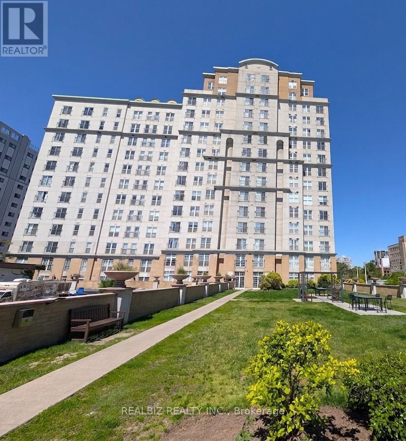 #512 135 JAMES STREET S - 4