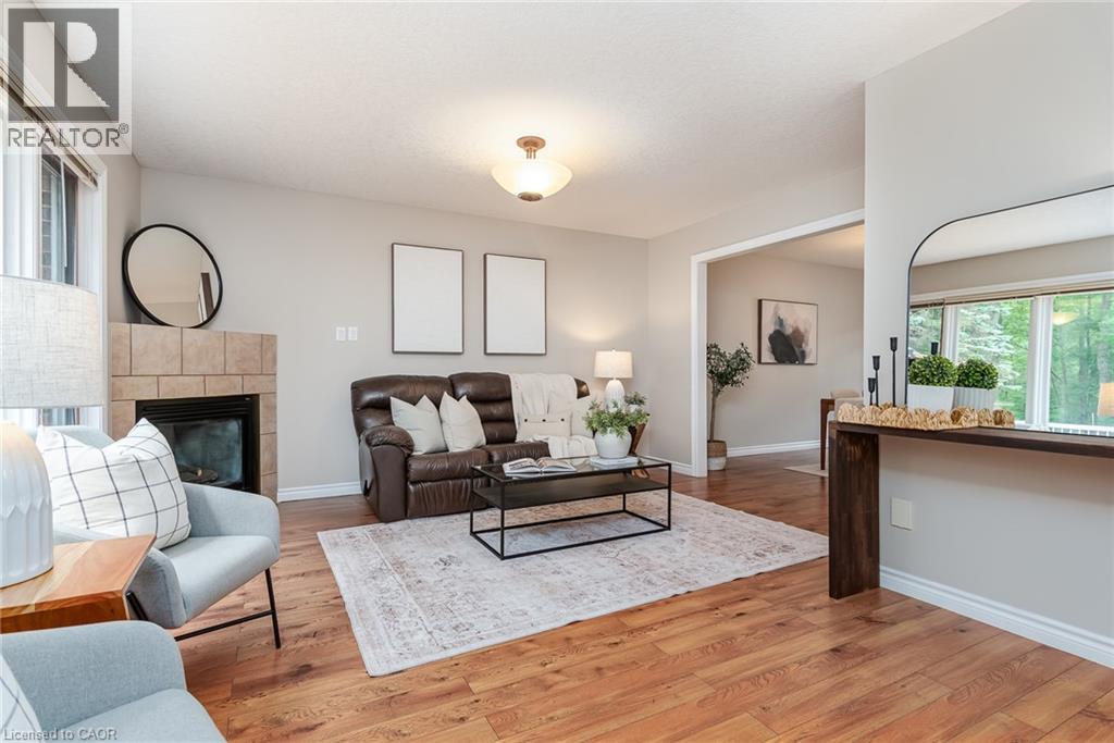 128 EBY Crescent - 10