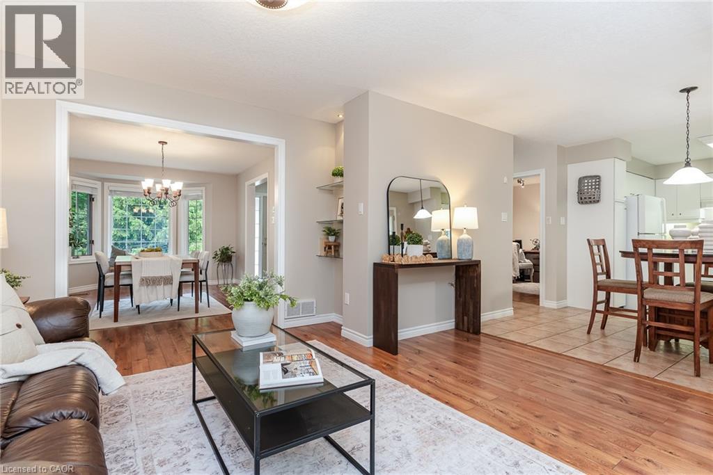 128 EBY Crescent - 11