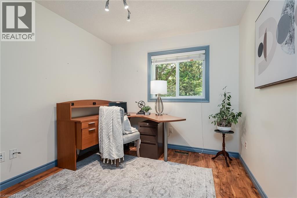128 EBY Crescent - 16
