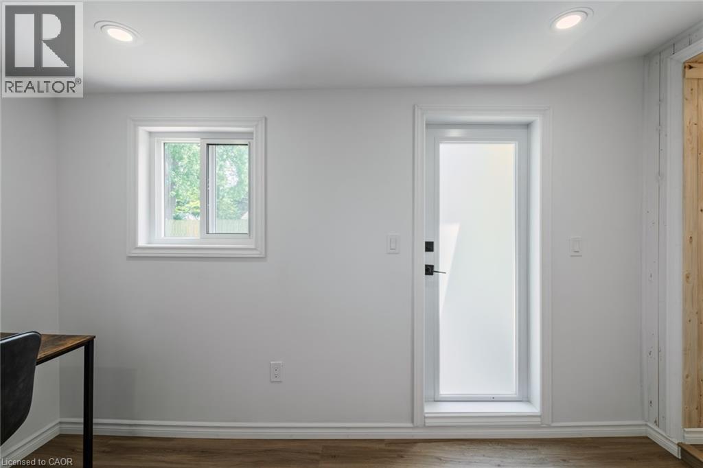 5-bedroom home for sale at 241 TALBOT Street S, Simcoe ON · photo 18 of 31