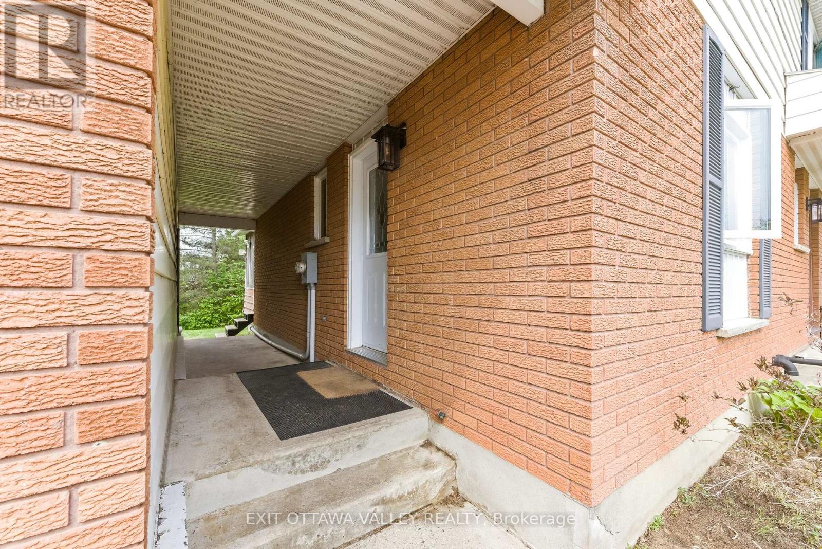 13 TAMARACK STREET - 3