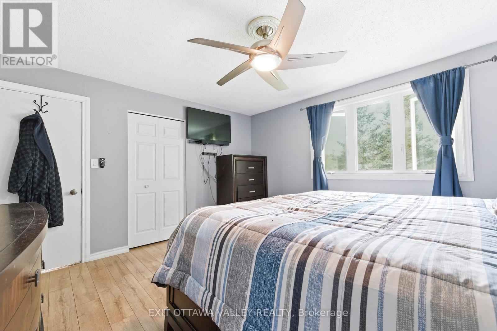 13 TAMARACK STREET - 18