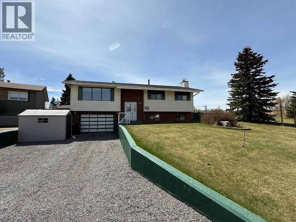 202 Maligne Drive - 1