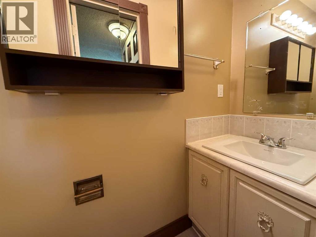 202 Maligne Drive - 9