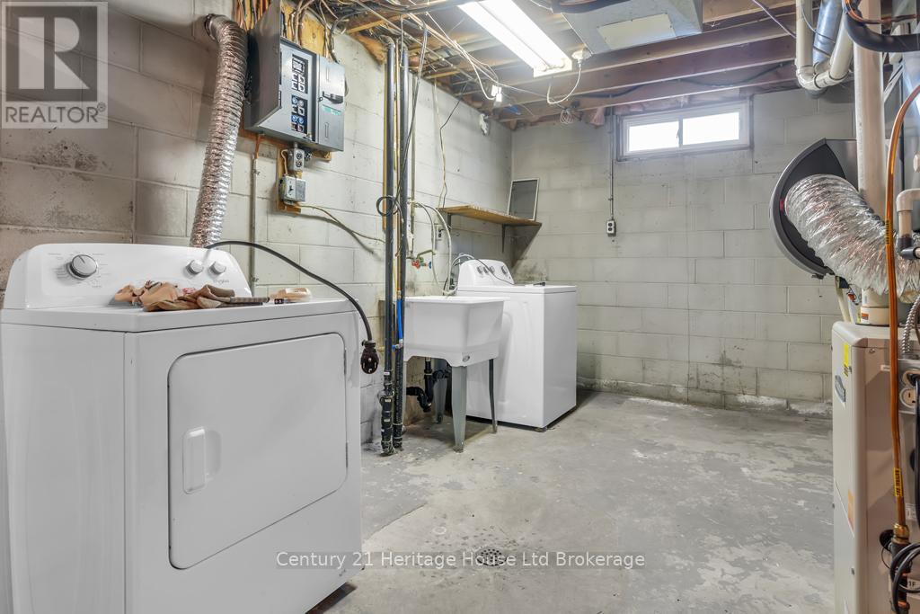 368 ODLUM DRIVE - 16