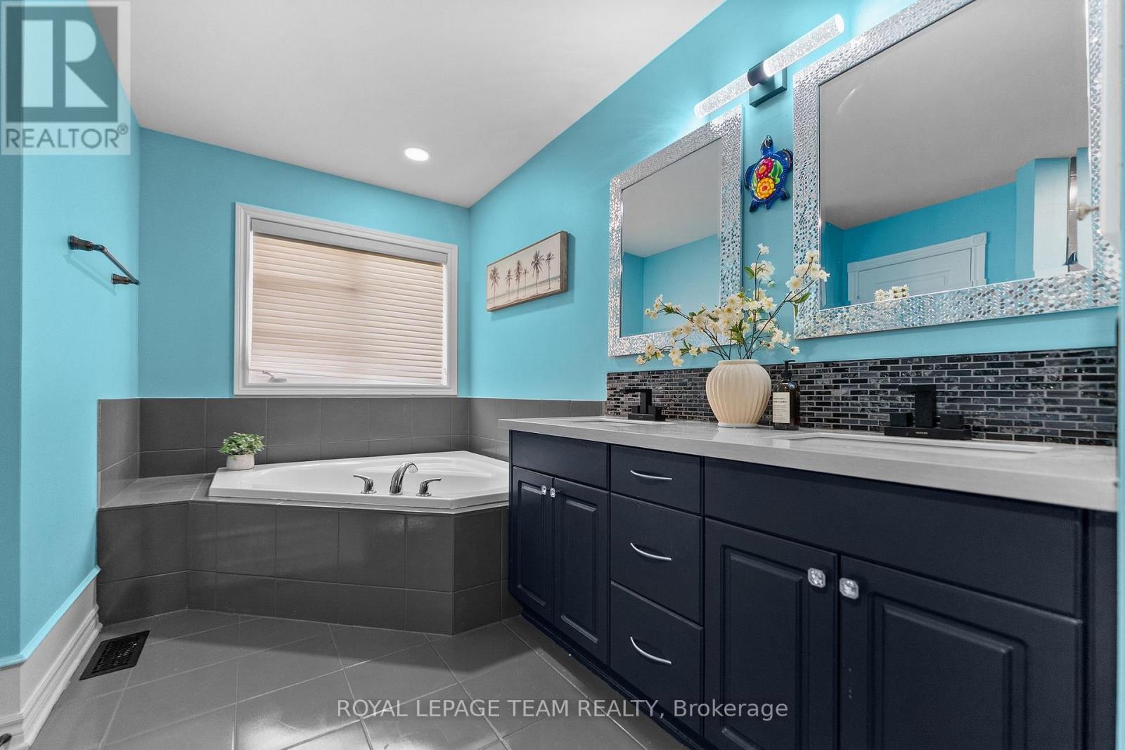 508 DUSTY MILLER CRESCENT - 27