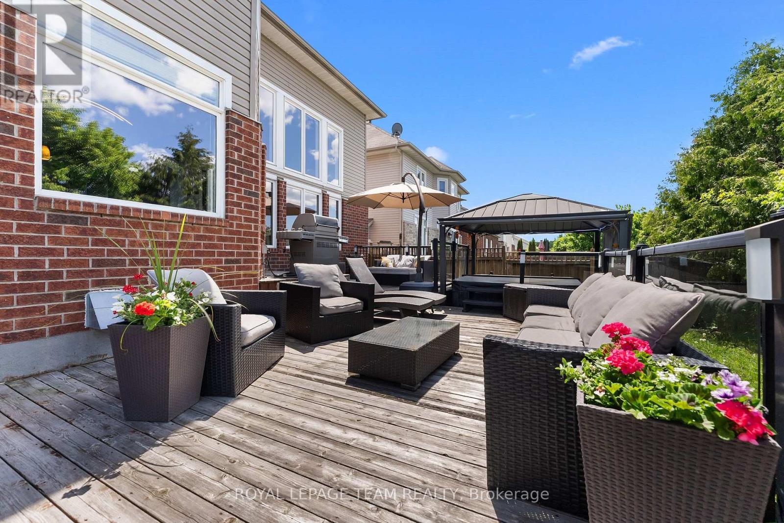 508 DUSTY MILLER CRESCENT - 41