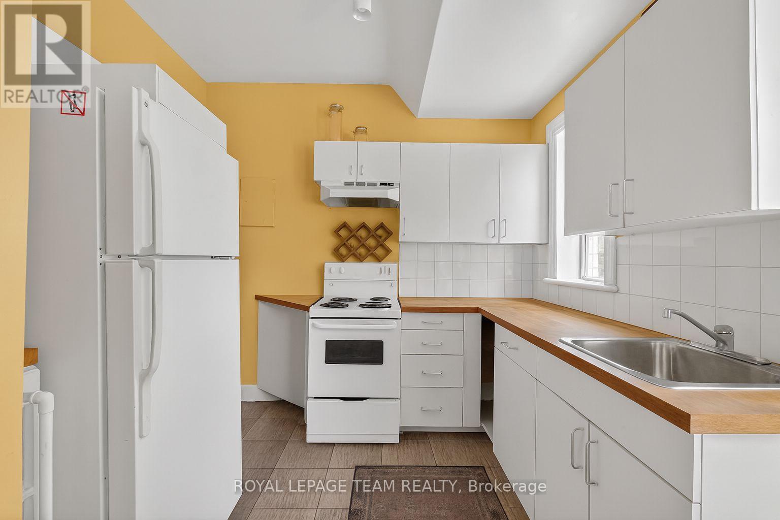 9 Bed, 9 Bath Multi-Family for Sale in Ottawa – 260 SOMERSET STREET W, Ottawa – MLS# X13410670 - Image 36