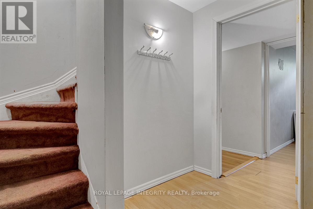 45 STONEMEADOW DRIVE - 36