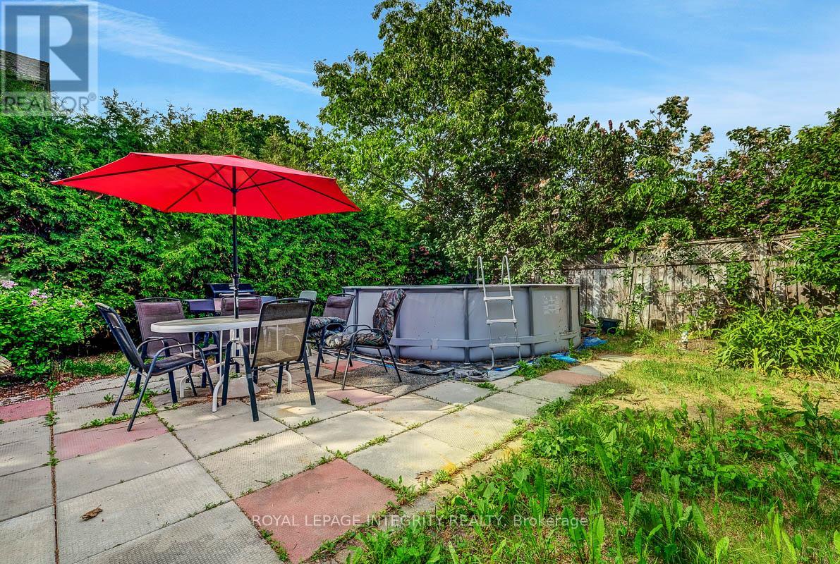45 STONEMEADOW DRIVE - 48