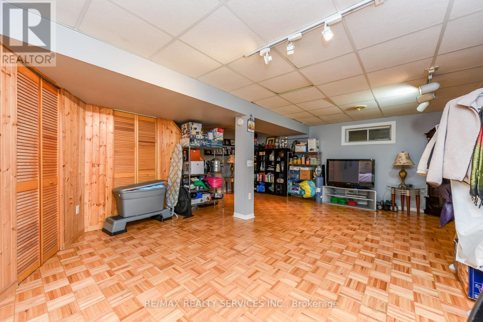 2569 LUNDENE ROAD - 35