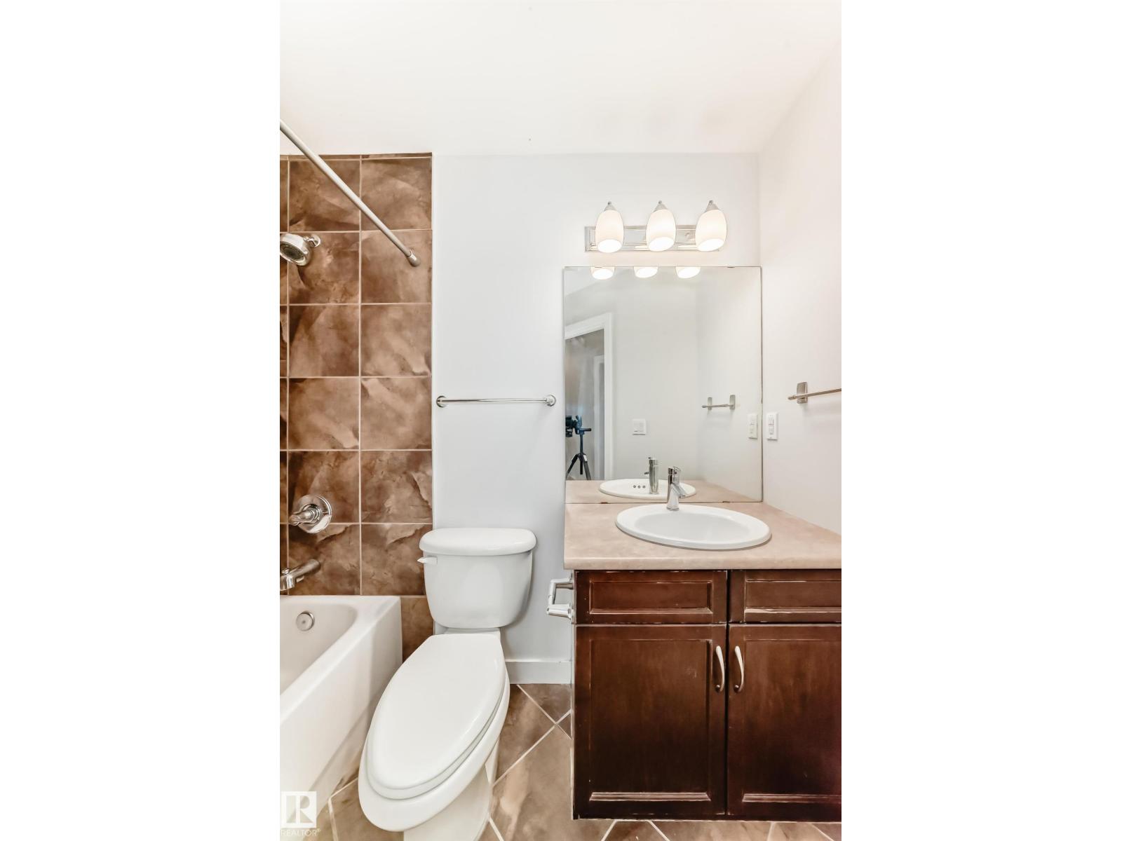 #103 7907 109 ST NW - 38