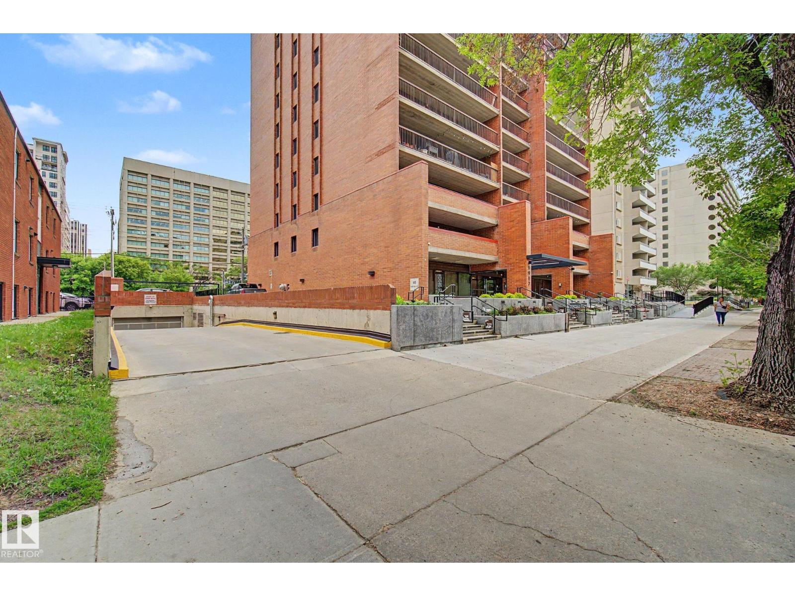 #805 9917 110 ST NW — photo 49