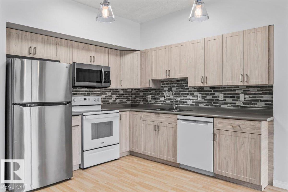 #116 6315 135 AV NW - 14