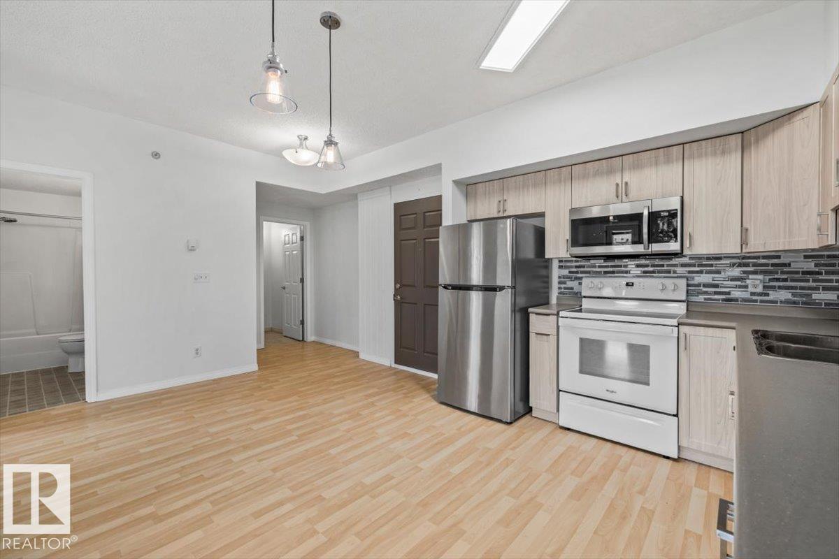 #116 6315 135 AV NW - 12