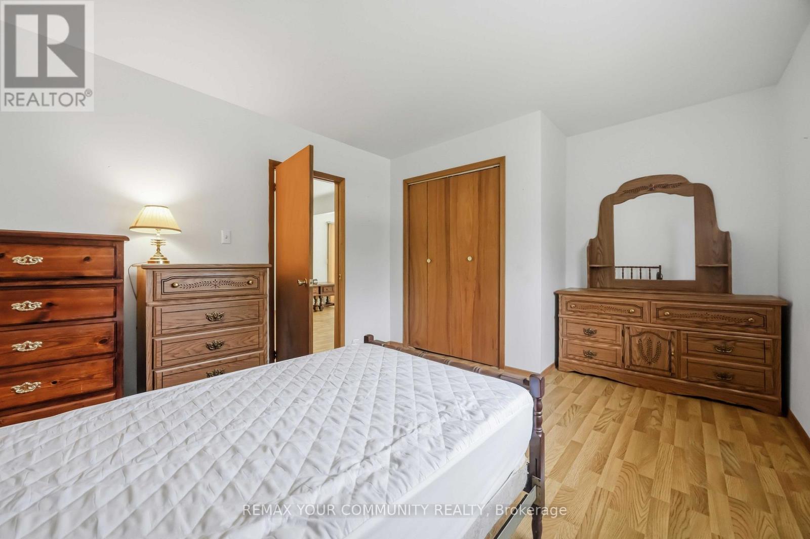 23 LAVIOLETTE AVENUE - 31