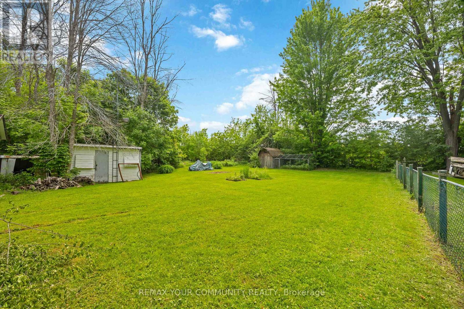 23 LAVIOLETTE AVENUE - 12