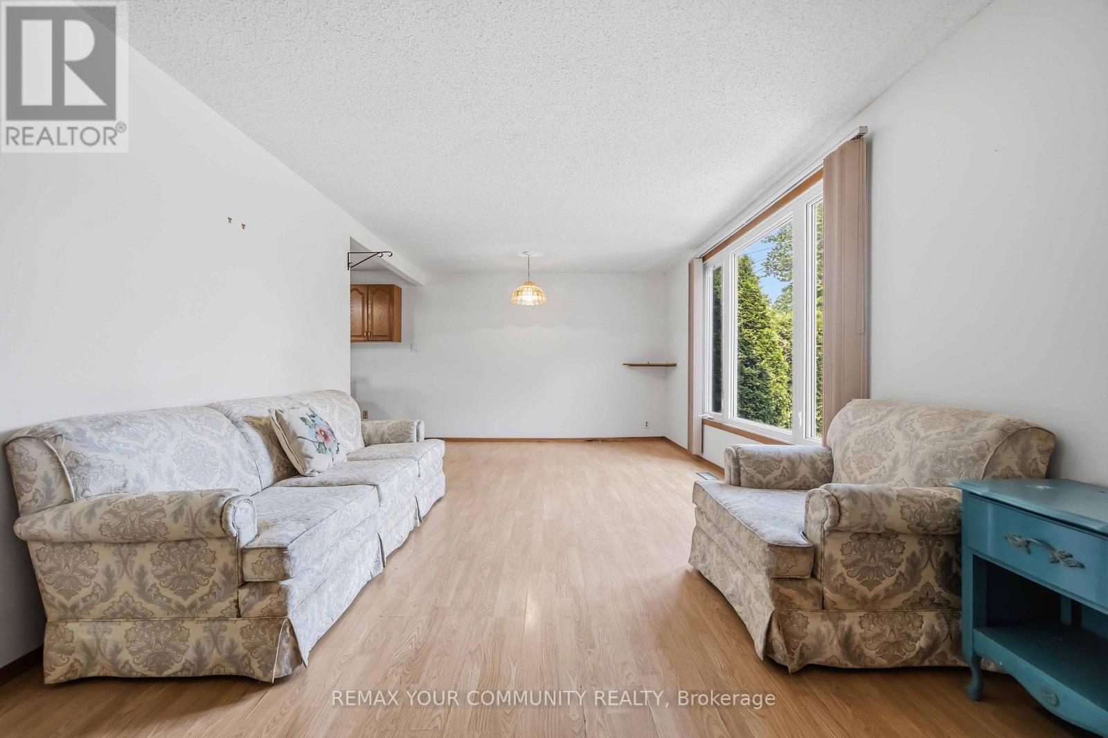 23 LAVIOLETTE AVENUE - 17