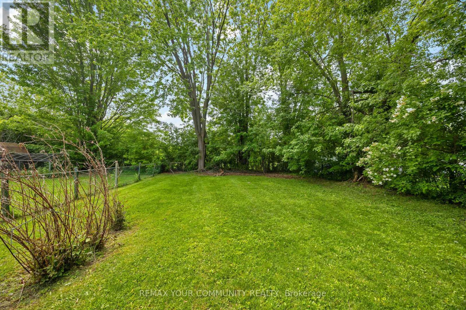 23 LAVIOLETTE AVENUE - 9