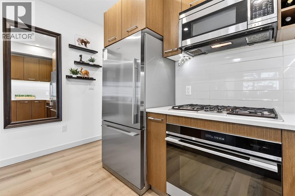 #117 323 20 Avenue SW - 11