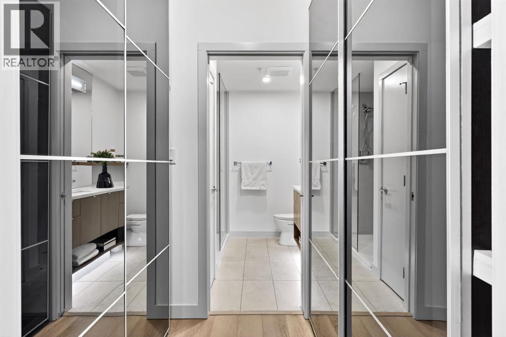 #117 323 20 Avenue SW - 23