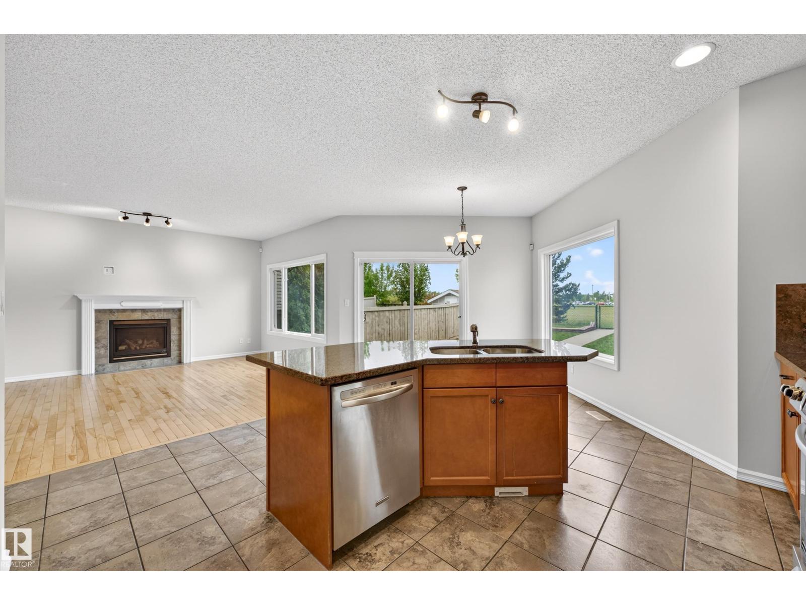 665 LEGER WY NW - 19
