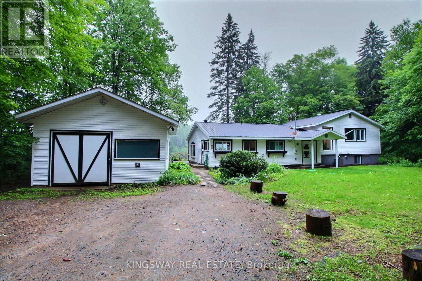 325 BALSAM CHUTES ROAD - 3