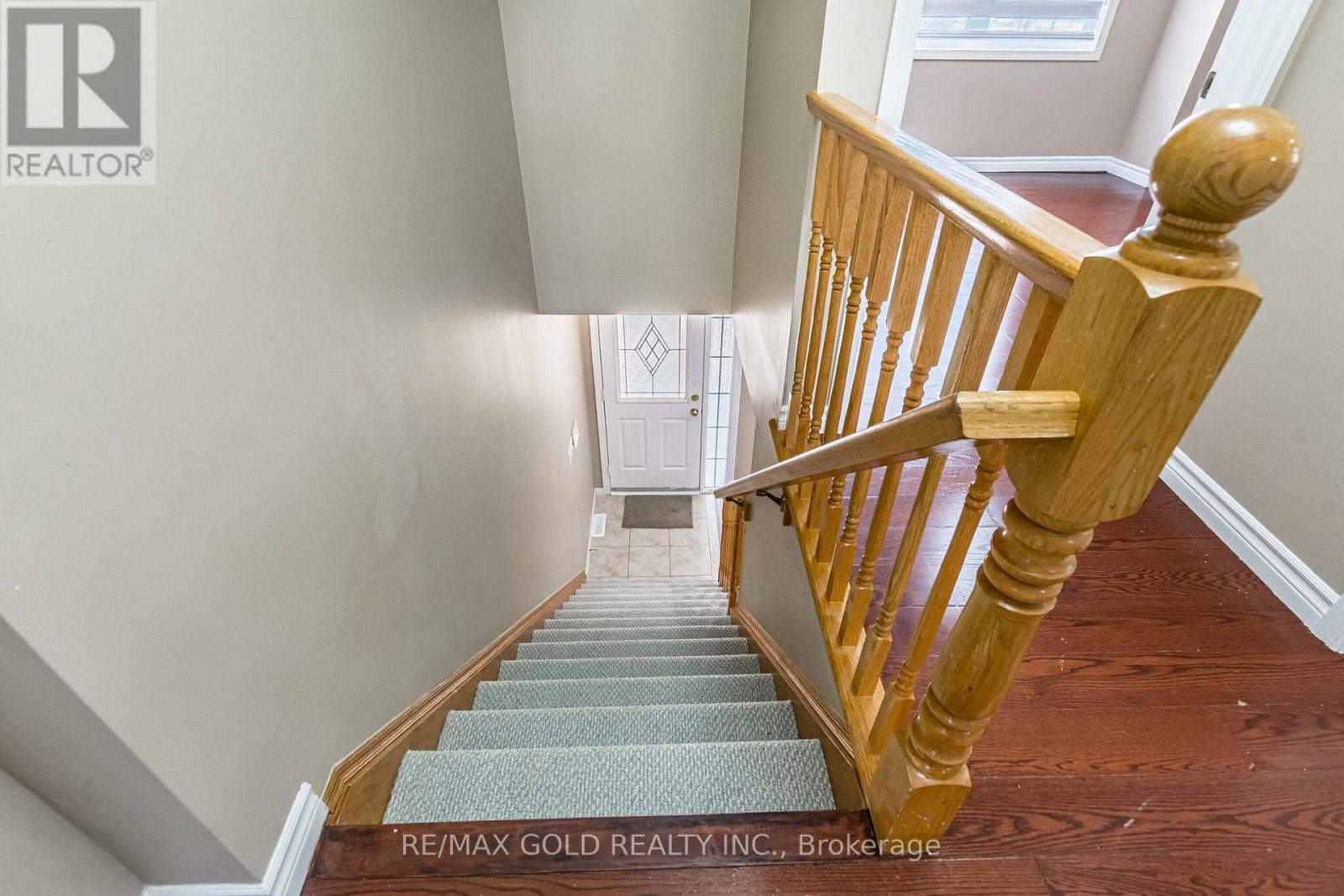 34 WORTHINGTON AVENUE - 19
