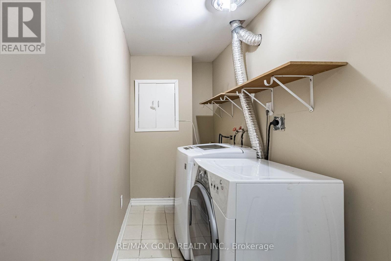 34 WORTHINGTON AVENUE - 30