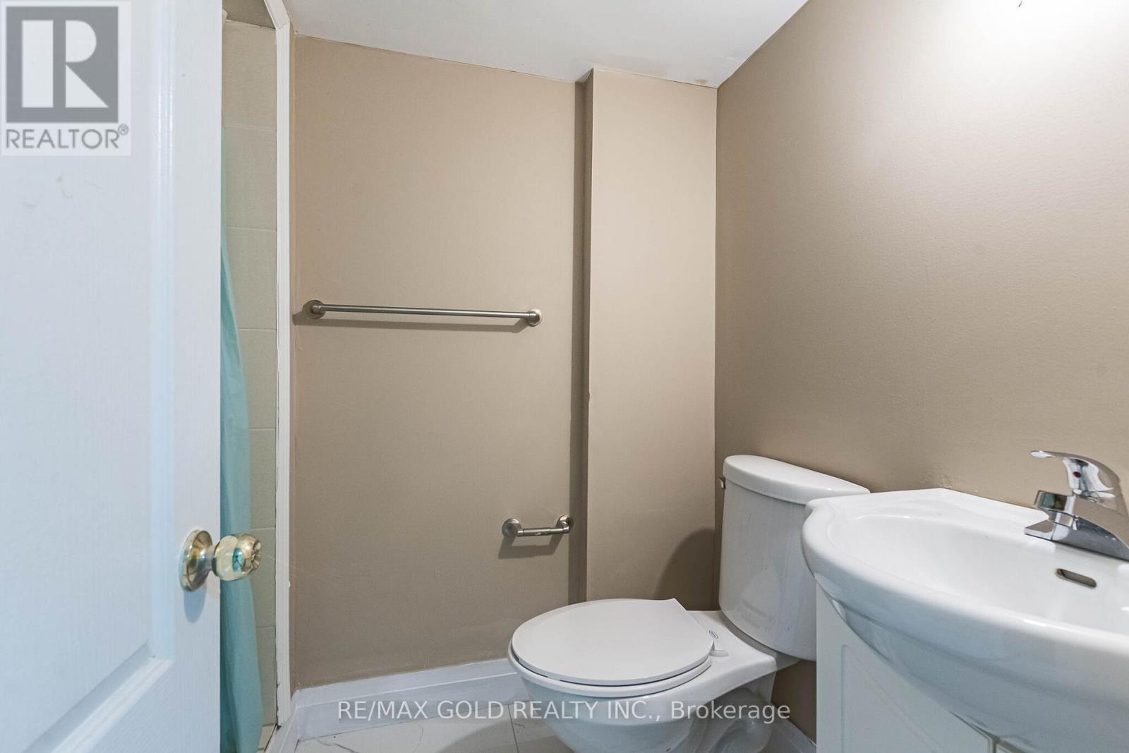 34 WORTHINGTON AVENUE - 34