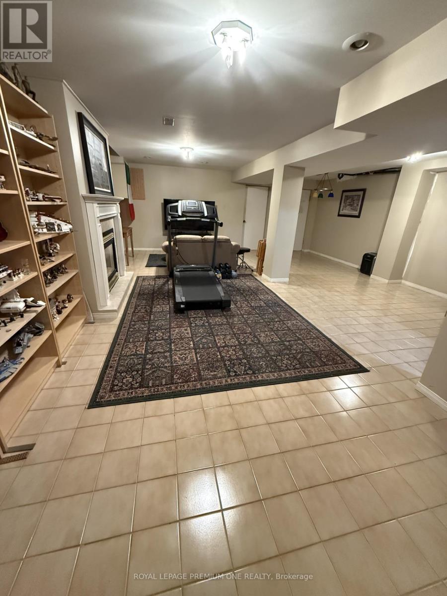 16 MUZZO COURT - 12