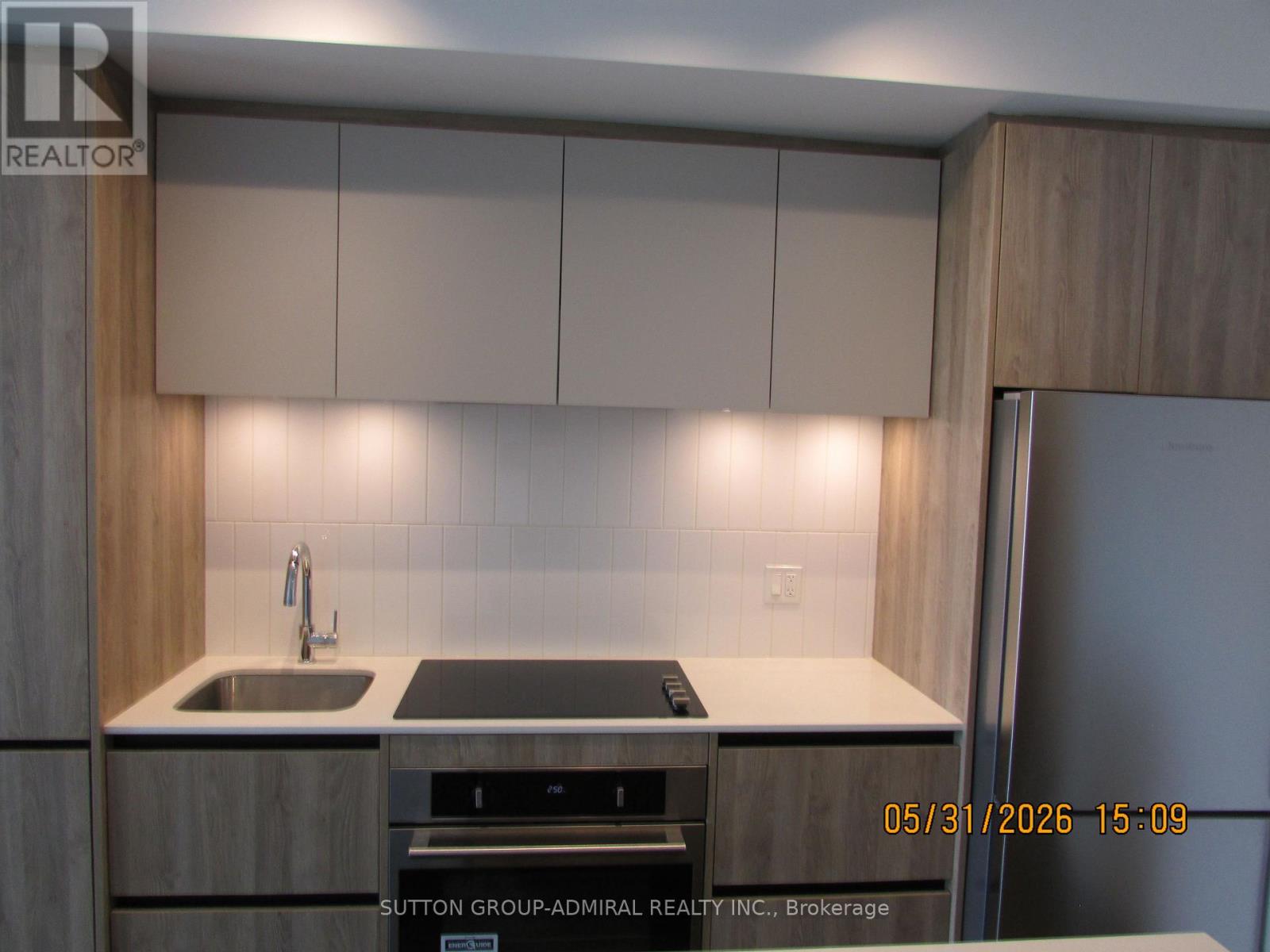 #414 8 BEVERLEY GLEN BOULEVARD - 4