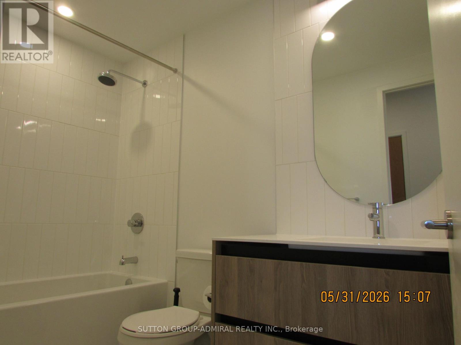#414 8 BEVERLEY GLEN BOULEVARD - 8