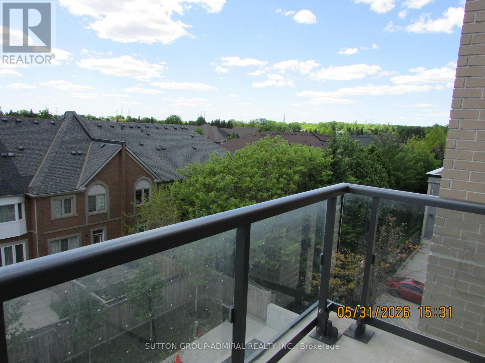 #414 8 BEVERLEY GLEN BOULEVARD - 24