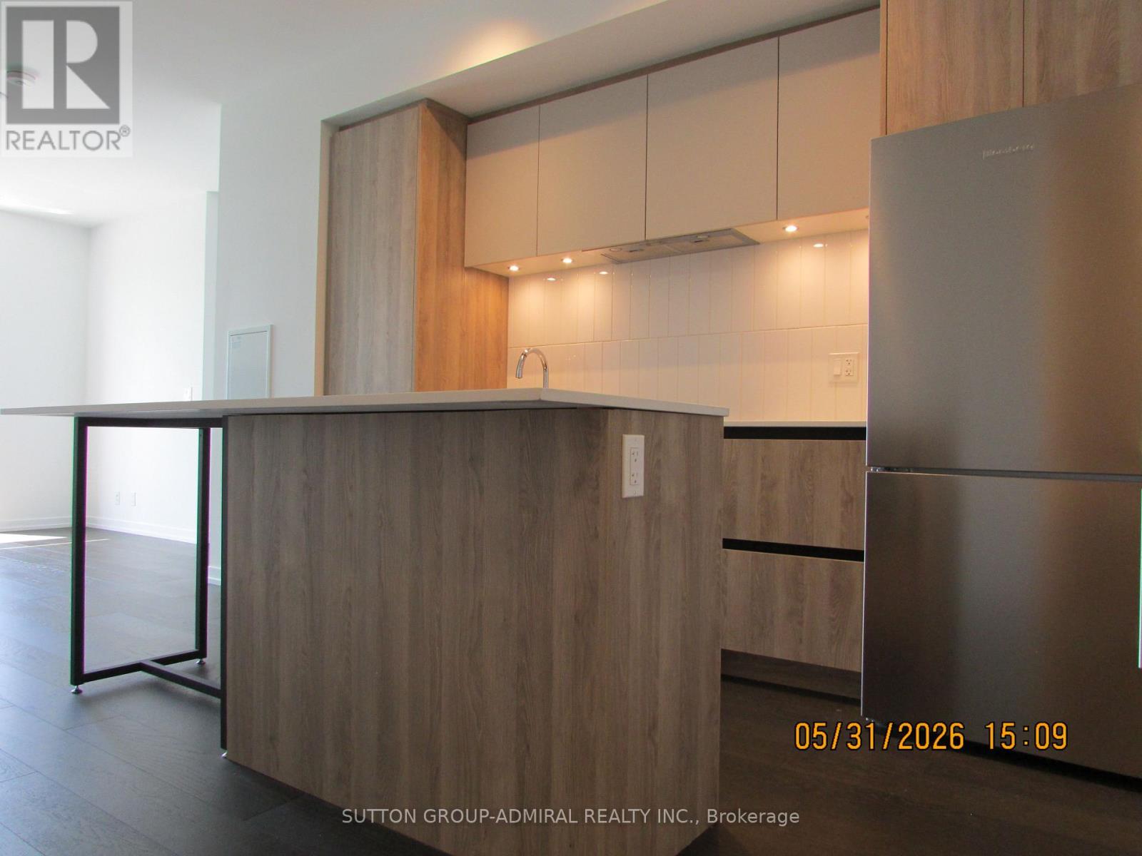 #414 8 BEVERLEY GLEN BOULEVARD - 5
