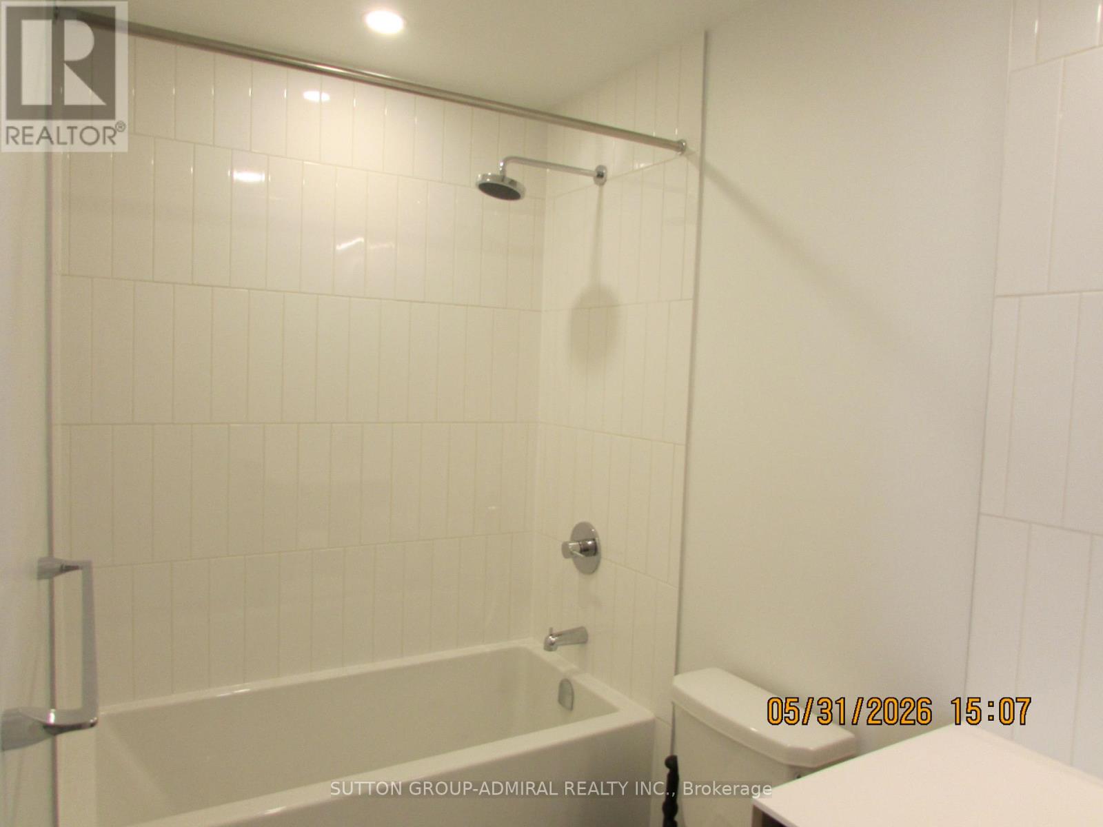 #414 8 BEVERLEY GLEN BOULEVARD - 9