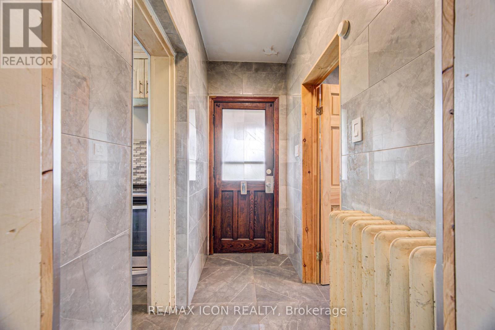 59 IRVIN STREET - 14