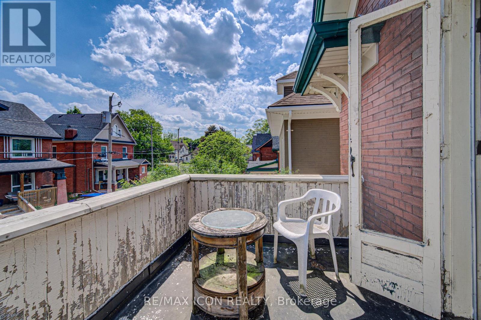 59 IRVIN STREET - 26