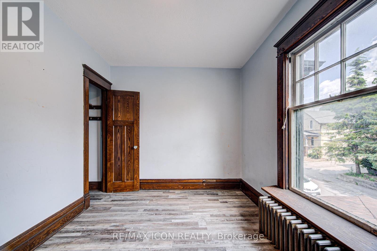 59 IRVIN STREET - 30