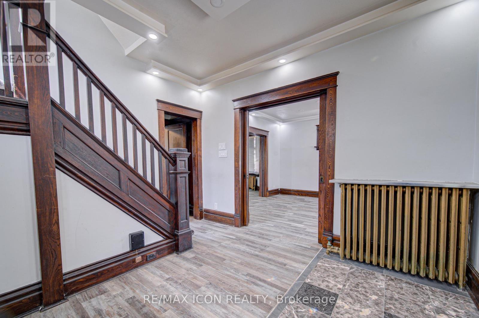 59 IRVIN STREET - 9