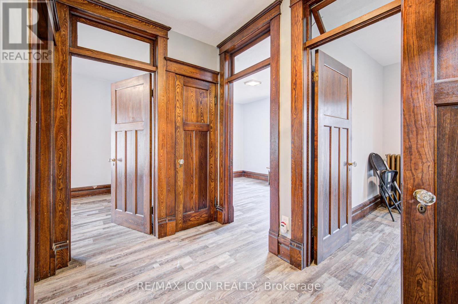 59 IRVIN STREET - 24