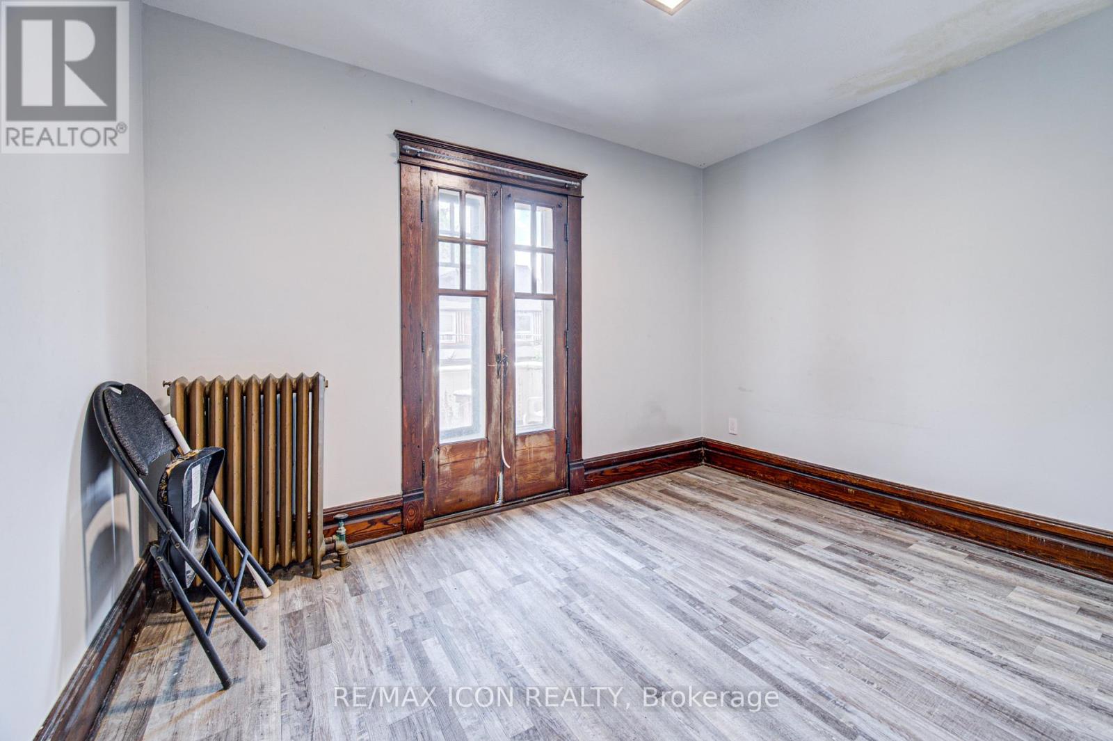 59 IRVIN STREET - 25