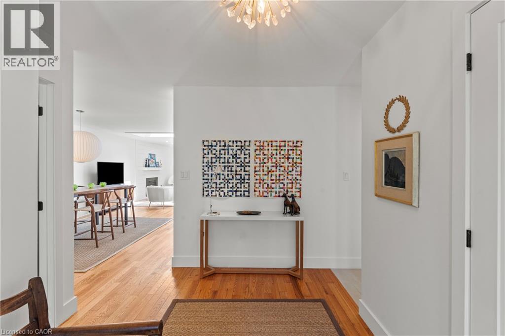 410 VICTORIA Street - 8