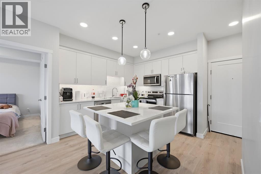 #104 660 Shawnee Square SW - 3
