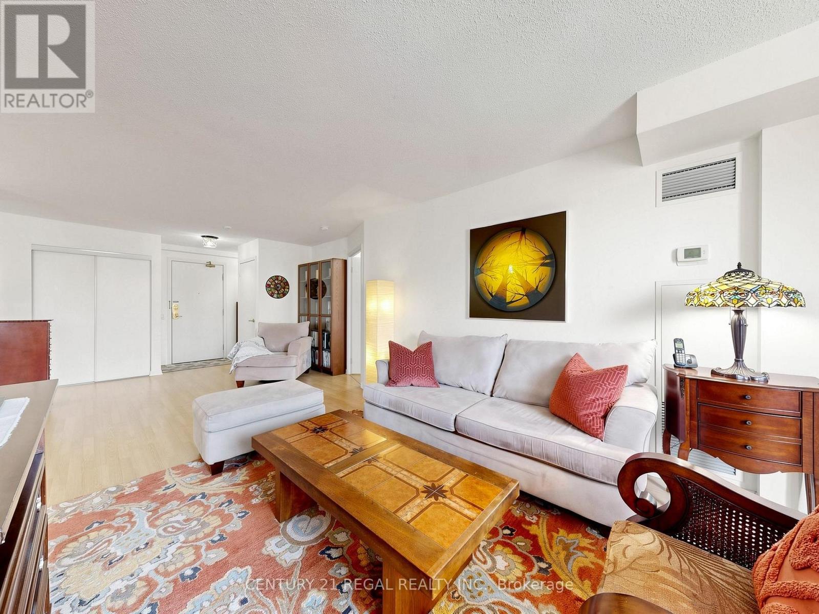 #336 650 LAWRENCE AVENUE W - 8